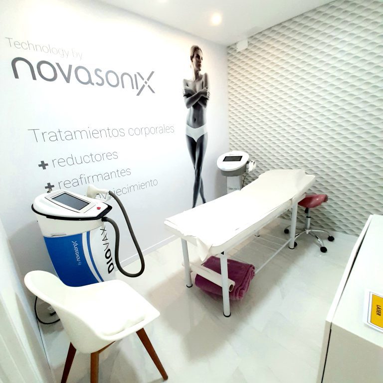 Sala de depilación Novasonix Diovax centro de estética avanzada Bio-Benessere